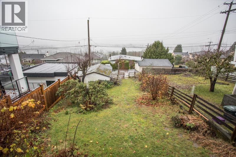 11 Hythe Avenue, Burnaby, British Columbia  V5B 3H6 - Photo 19 - R3073637