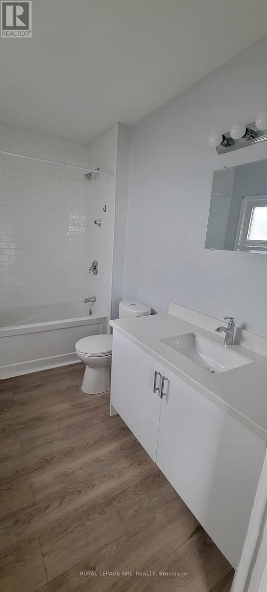 27 Lasalle(Main Unit) Street E, Welland, Ontario  L3B 4J5 - Photo 7 - X12703522