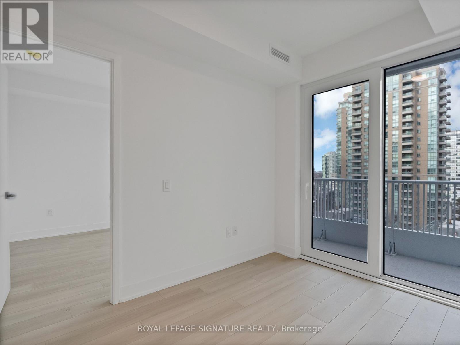 1004 - 36 Olive Street, Toronto (Willowdale East), Ontario  M2N 0M4 - Photo 5 - C12703050