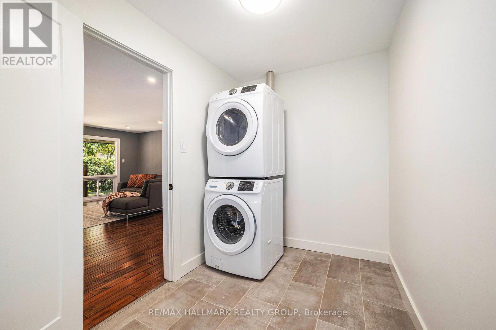 70 Varley Drive, Ottawa, Ontario  K2K 1H2 - Photo 21 - X12497190