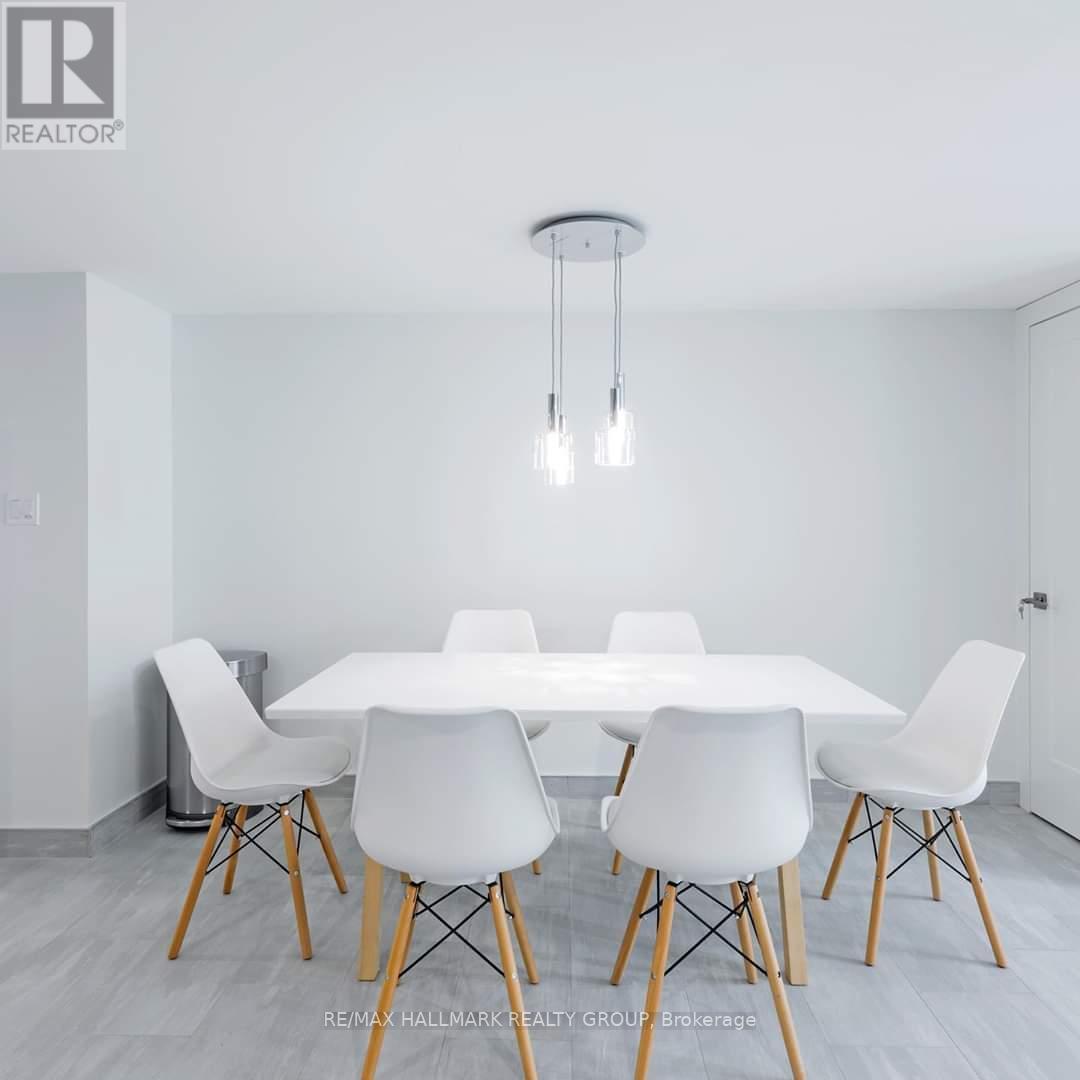 70 Varley Drive, Ottawa, Ontario  K2K 1H2 - Photo 25 - X12497190