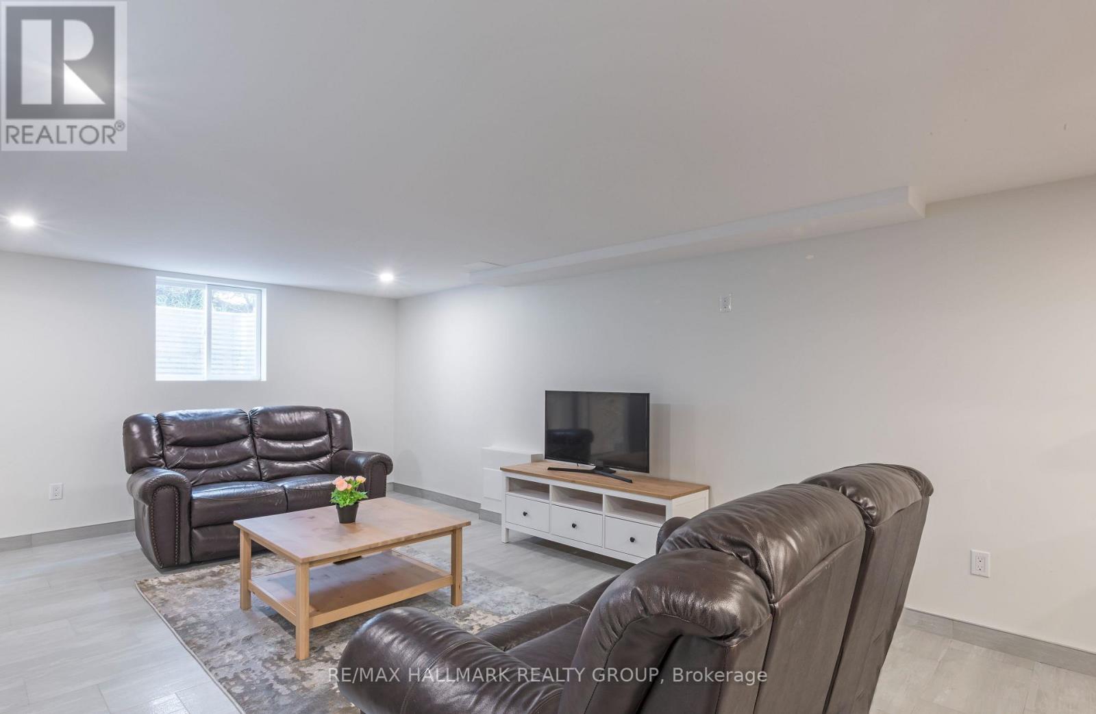 70 Varley Drive, Ottawa, Ontario  K2K 1H2 - Photo 29 - X12497190