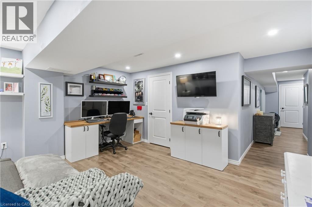 37 Fairgrounds Drive, Binbrook, Ontario  L0R 1C0 - Photo 31 - 40799018