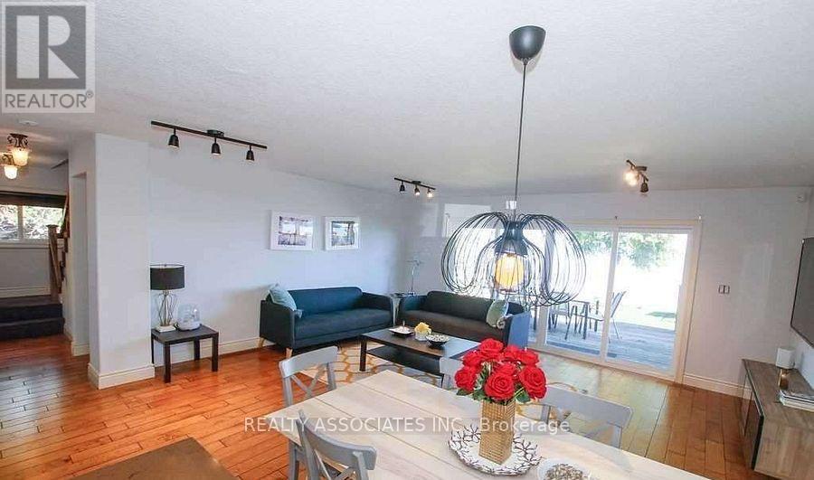 1737 Cedar Grove Avenue, Innisfil, Ontario  L9S 4K9 - Photo 6 - N12696032