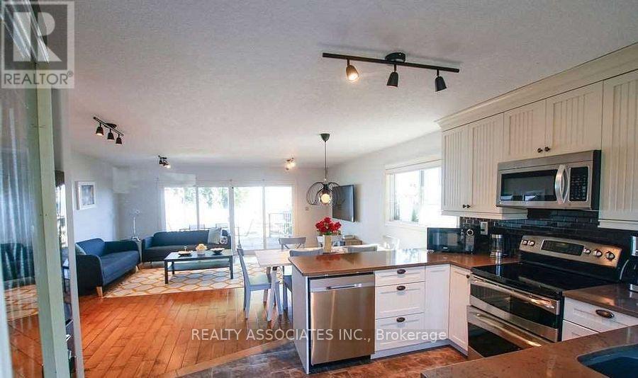 1737 Cedar Grove Avenue, Innisfil, Ontario  L9S 4K9 - Photo 10 - N12696032