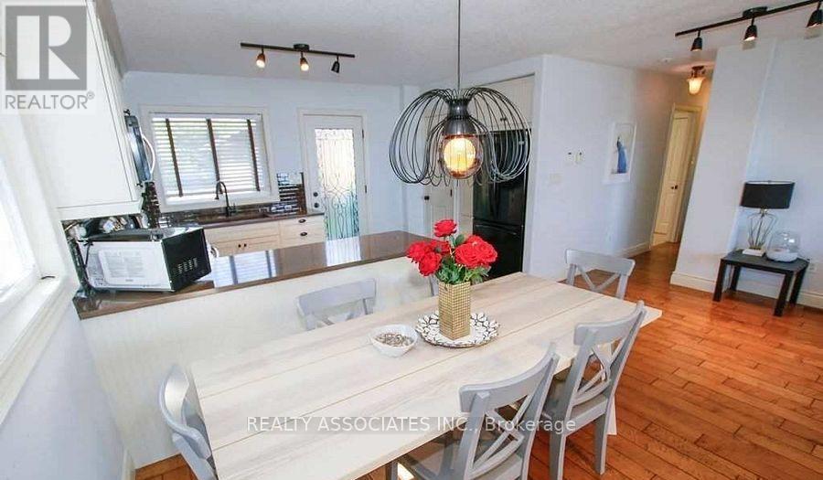 1737 Cedar Grove Avenue, Innisfil, Ontario  L9S 4K9 - Photo 9 - N12696032