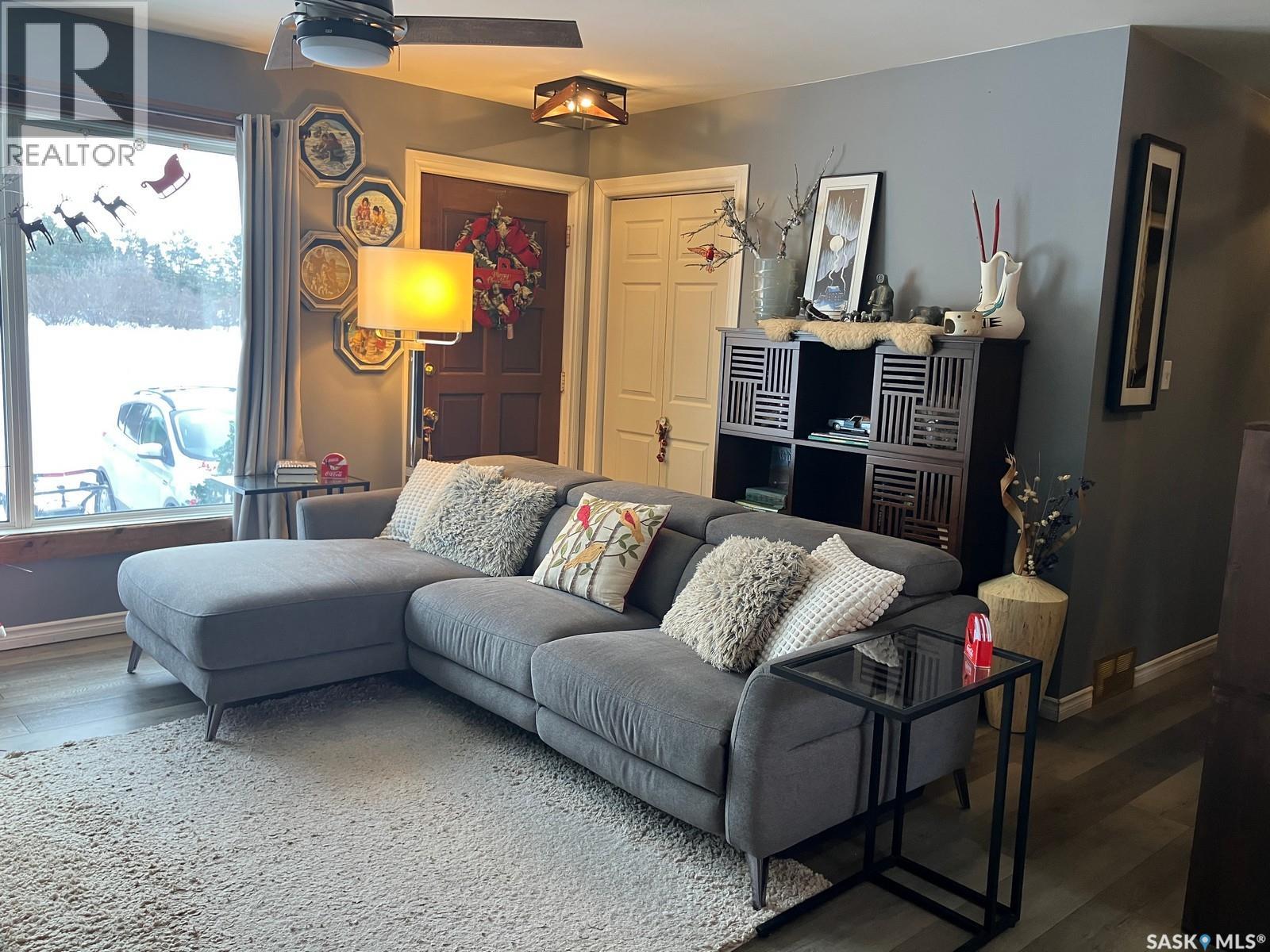 108 2nd Street E, Smeaton, Saskatchewan  S0J 2J0 - Photo 4 - SK026934