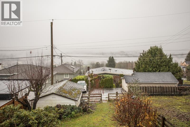 11 Hythe Avenue, Burnaby, British Columbia  V5B 3H6 - Photo 23 - R3073753