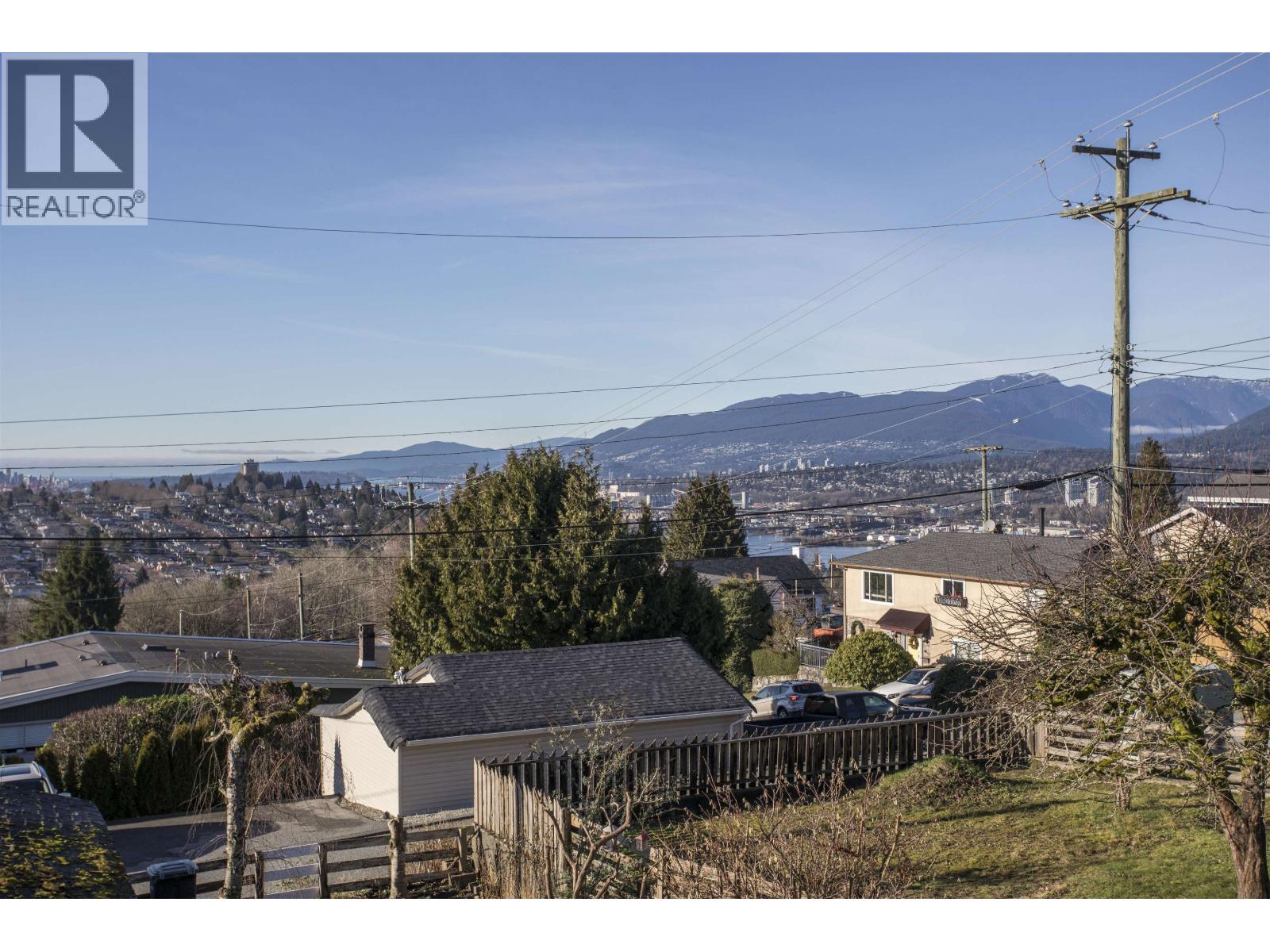 11 Hythe Avenue, Burnaby, British Columbia  V5B 3H6 - Photo 15 - R3073753