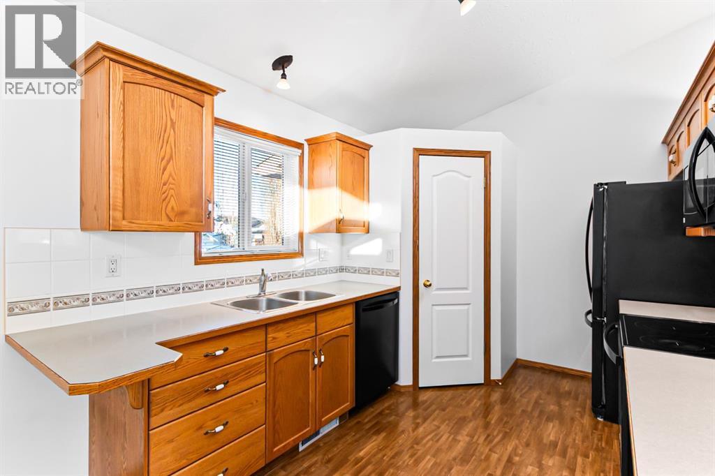 5412 61 Avenue, Olds, Alberta  T4H 1V3 - Photo 10 - A2277904