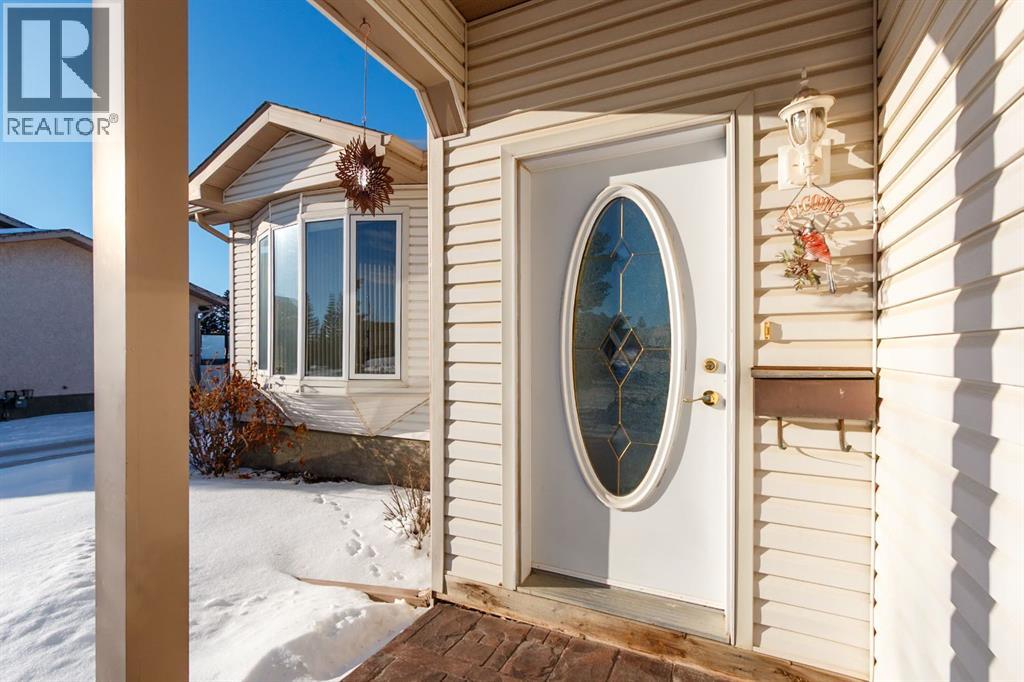 5412 61 Avenue, Olds, Alberta  T4H 1V3 - Photo 4 - A2277904