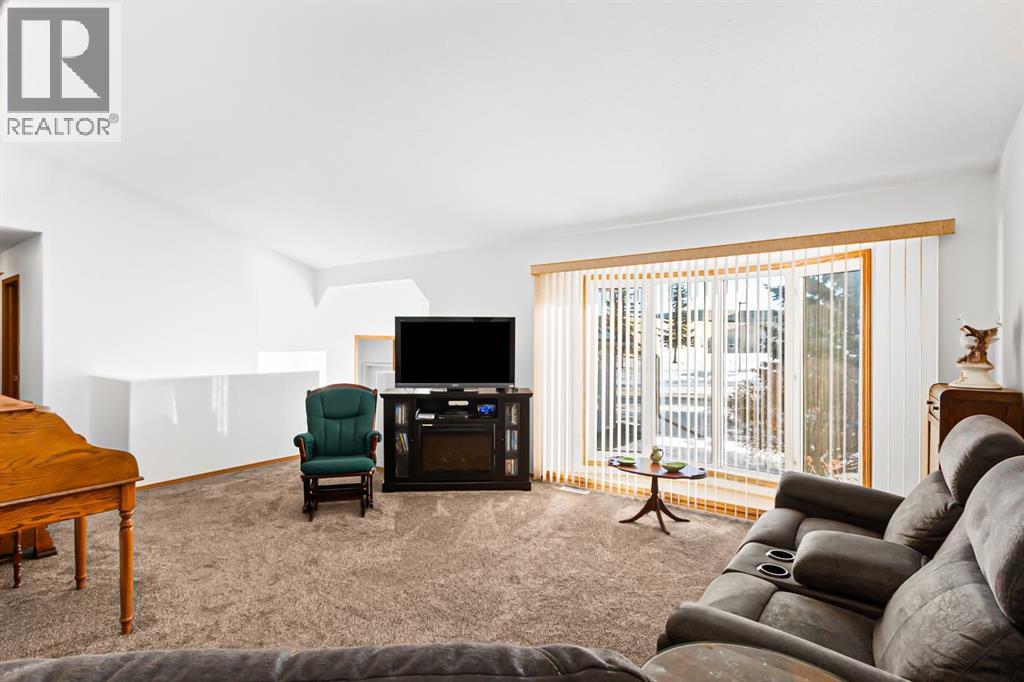 5412 61 Avenue, Olds, Alberta  T4H 1V3 - Photo 6 - A2277904