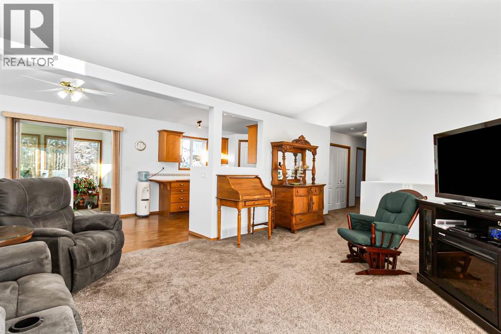 5412 61 Avenue, Olds, Alberta  T4H 1V3 - Photo 8 - A2277904