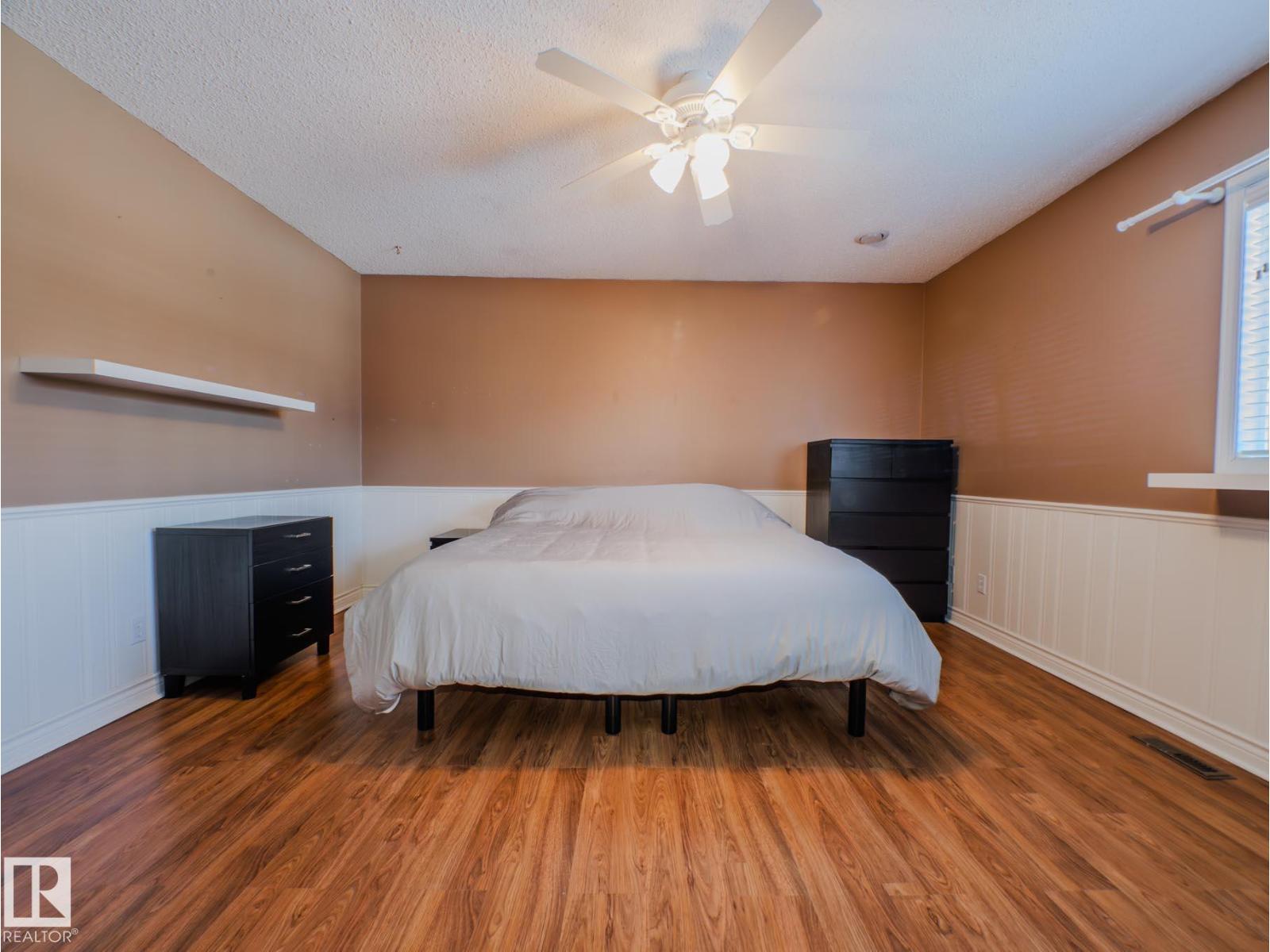 3204 113b St Nw, Edmonton, Alberta  T6J 3T7 - Photo 21 - E4470259