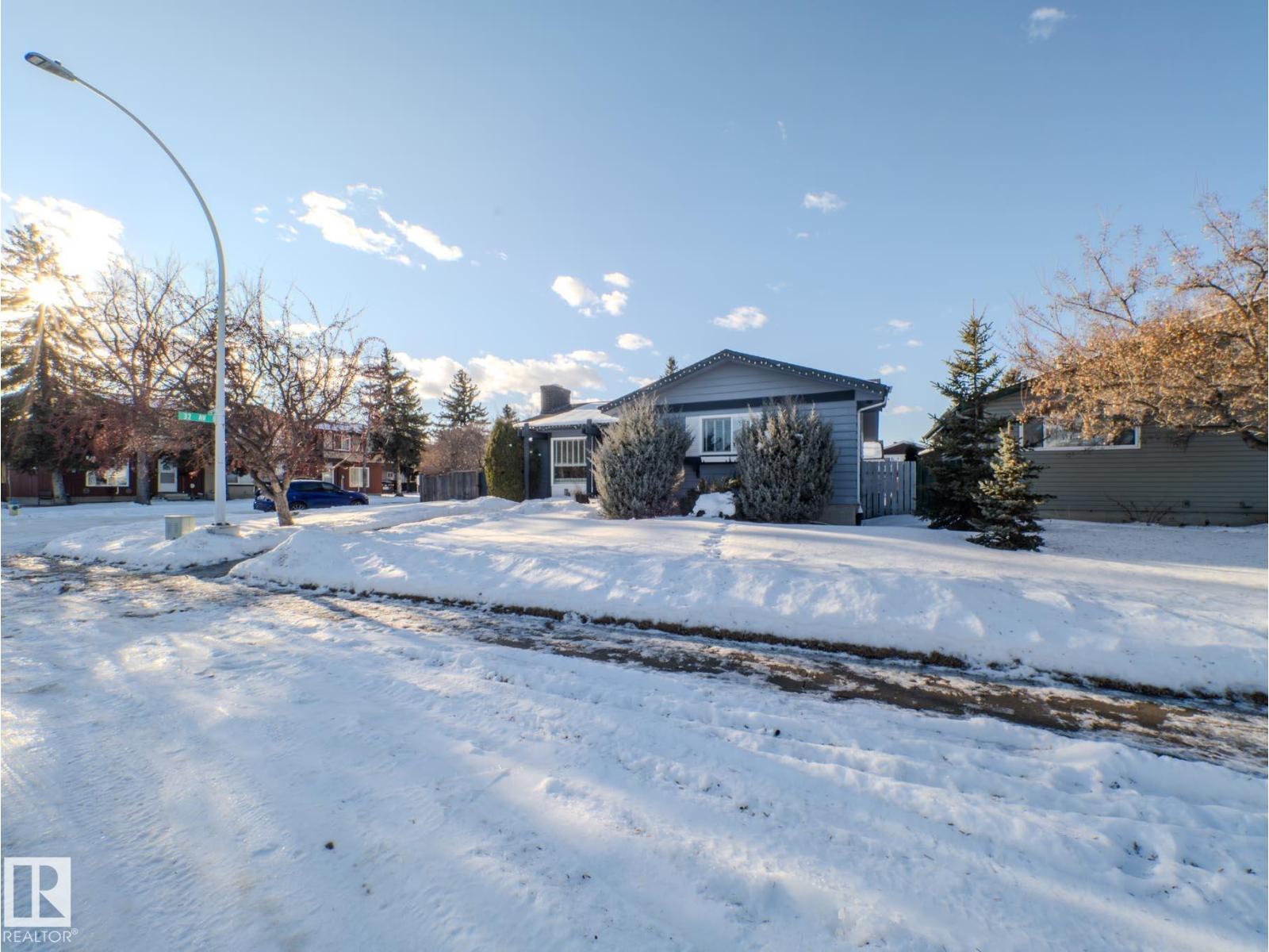 3204 113b St Nw, Edmonton, Alberta  T6J 3T7 - Photo 38 - E4470259