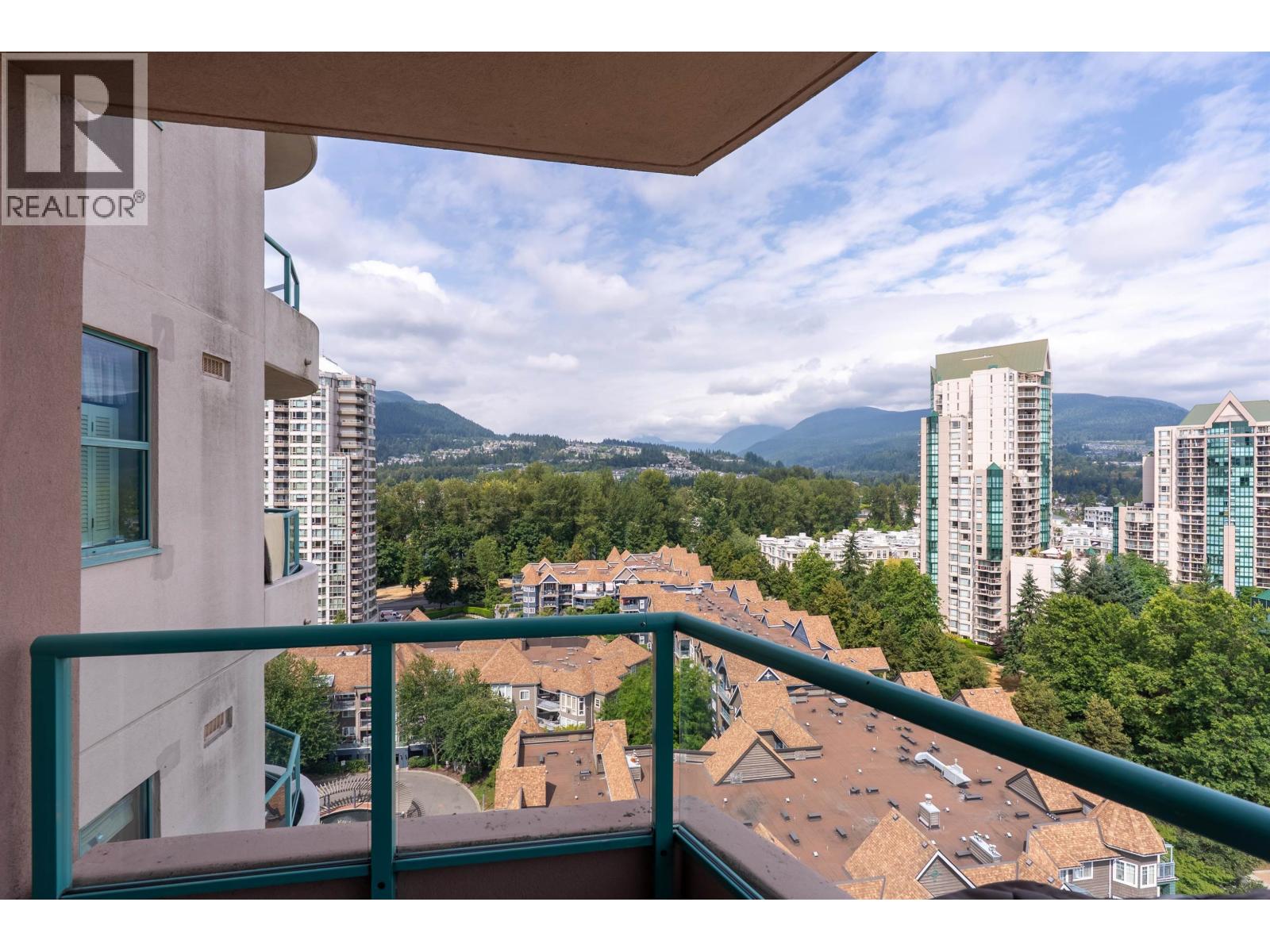 1605 3071 Glen Drive, Coquitlam, British Columbia  V3B 7R1 - Photo 22 - R3074416