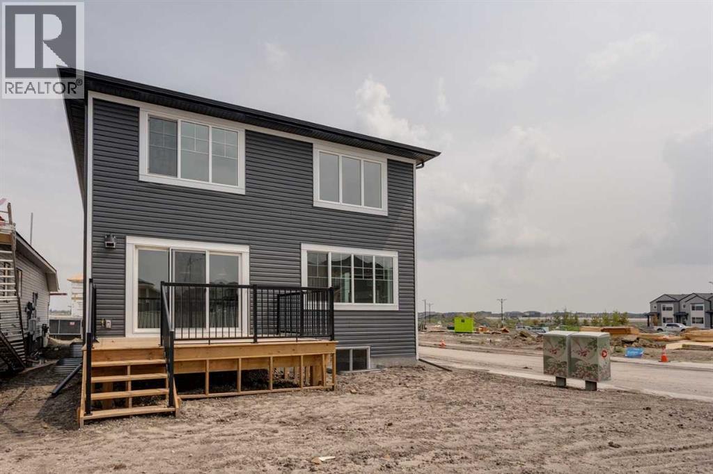 21 Bayview Mews Sw, Airdrie, Alberta  T4B 4G2 - Photo 39 - A2243336