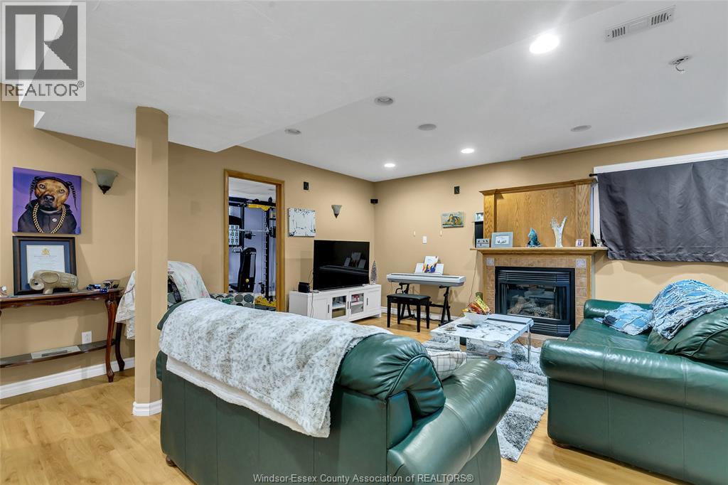 534 Rodfam Drive, Windsor, Ontario  N9G 2W1 - Photo 6 - 26001306