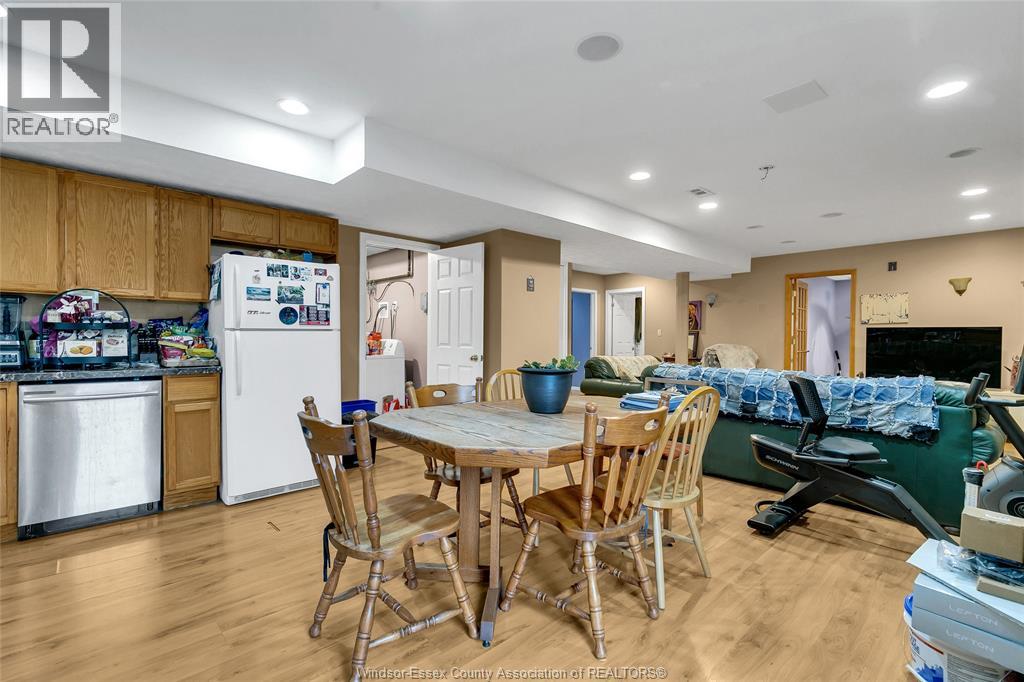 534 Rodfam Drive, Windsor, Ontario  N9G 2W1 - Photo 9 - 26001306