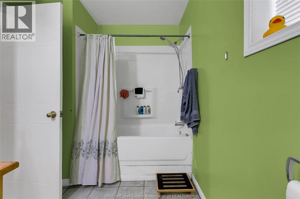 534 Rodfam Drive, Windsor, Ontario  N9G 2W1 - Photo 19 - 26001306