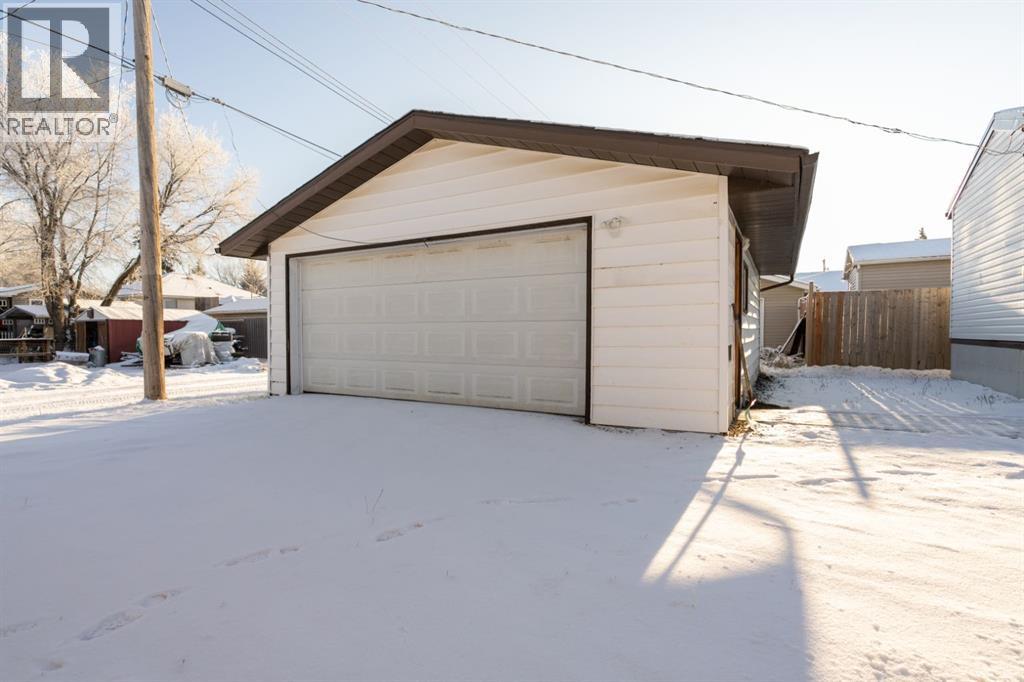 11 1st Avenue N, Hay Lakes, Alberta  T0B 1W0 - Photo 5 - A2273433