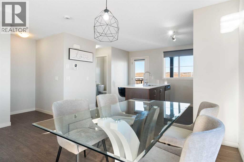 325 Copperpond Landing Se, Calgary, Alberta  T2Z 1G6 - Photo 11 - A2279011