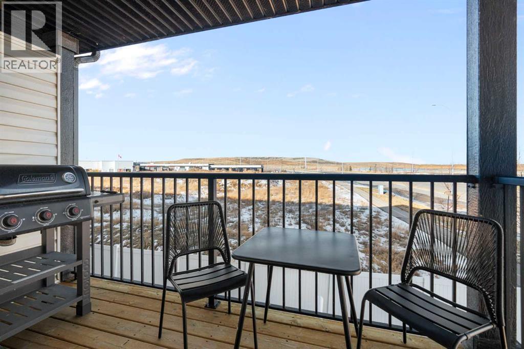 325 Copperpond Landing Se, Calgary, Alberta  T2Z 1G6 - Photo 19 - A2279011