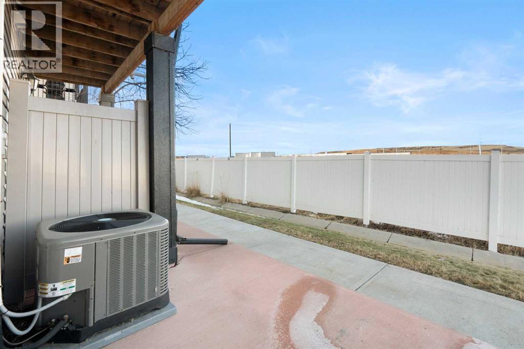 325 Copperpond Landing Se, Calgary, Alberta  T2Z 1G6 - Photo 32 - A2279011