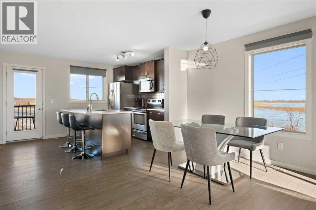 325 Copperpond Landing Se, Calgary, Alberta  T2Z 1G6 - Photo 10 - A2279011