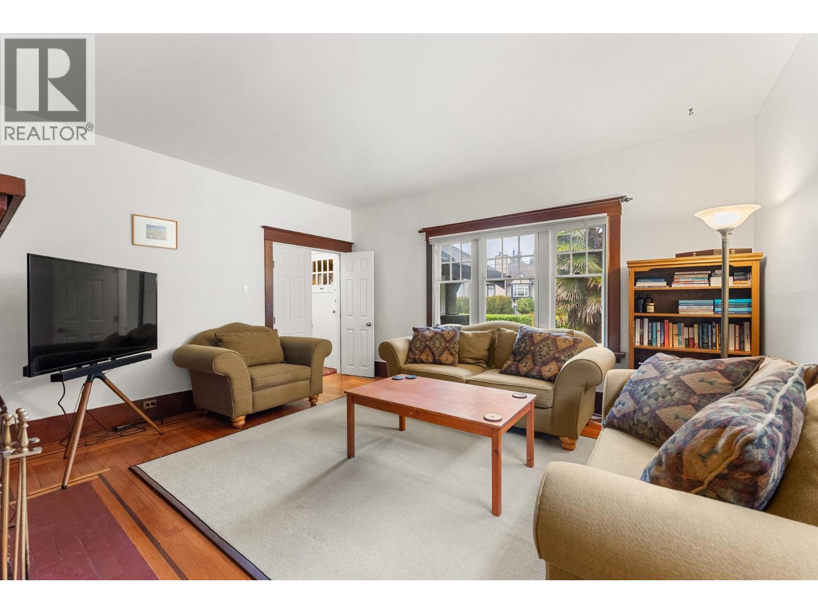 2980 W 8th Avenue, Vancouver, British Columbia  V6K 2C1 - Photo 3 - R3080121