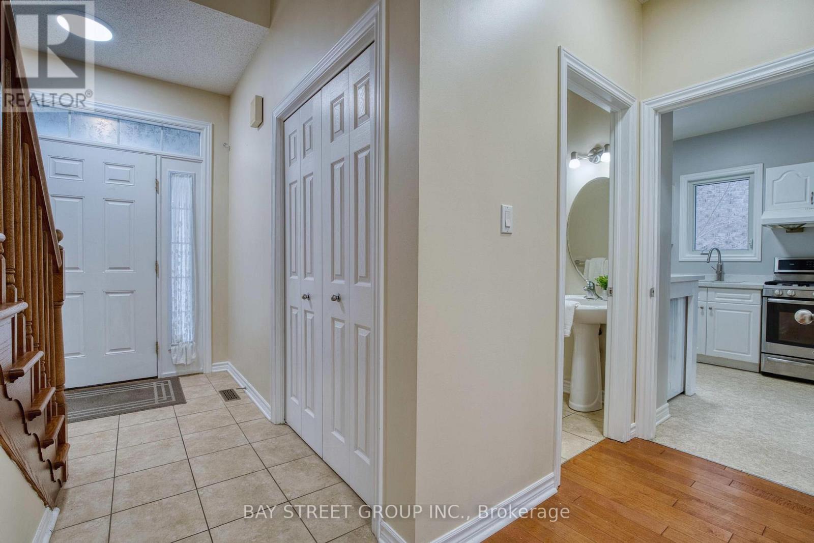 Photo 24 of 49 for 394 Berryhill Drive W