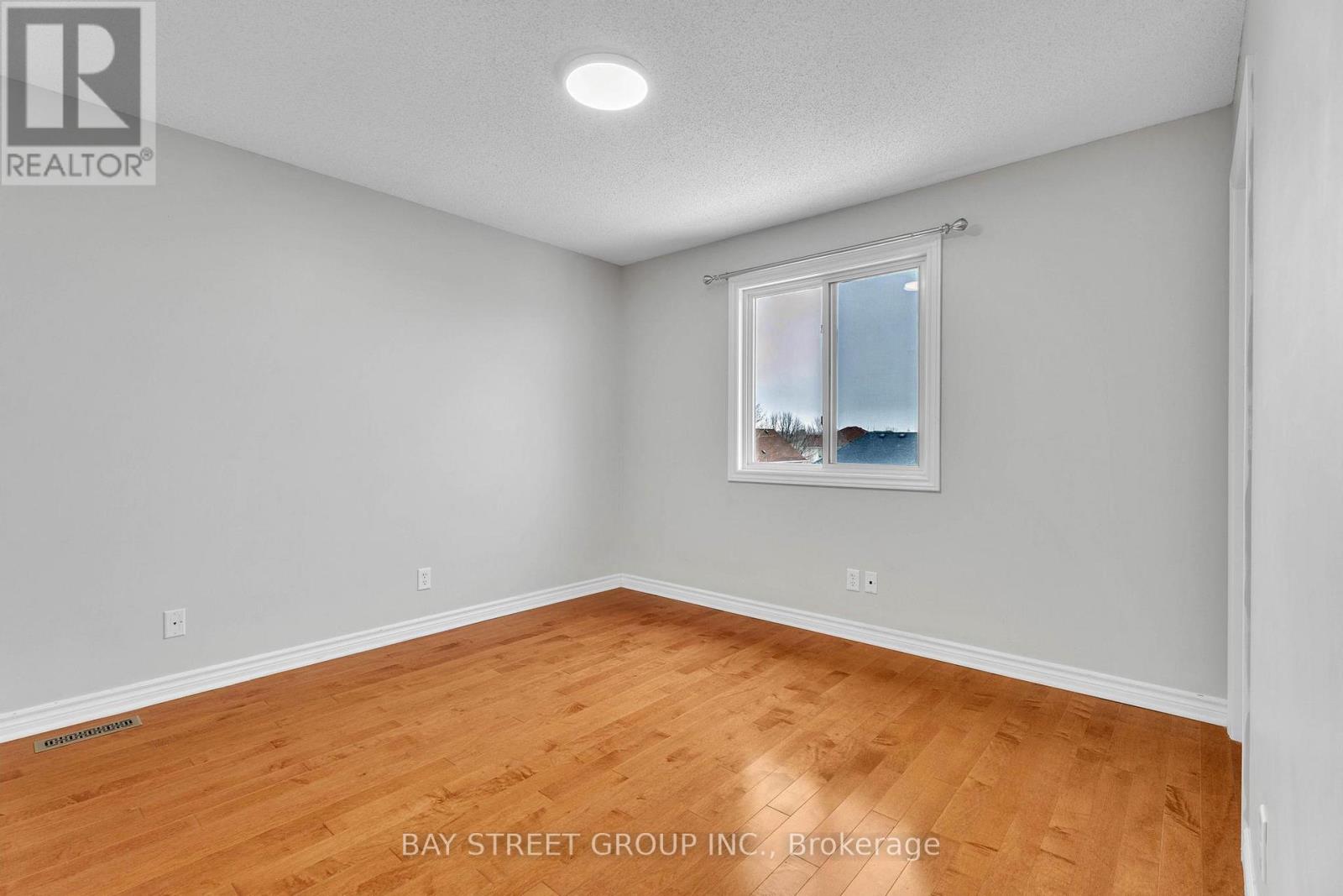 Photo 32 of 49 for 394 Berryhill Drive W