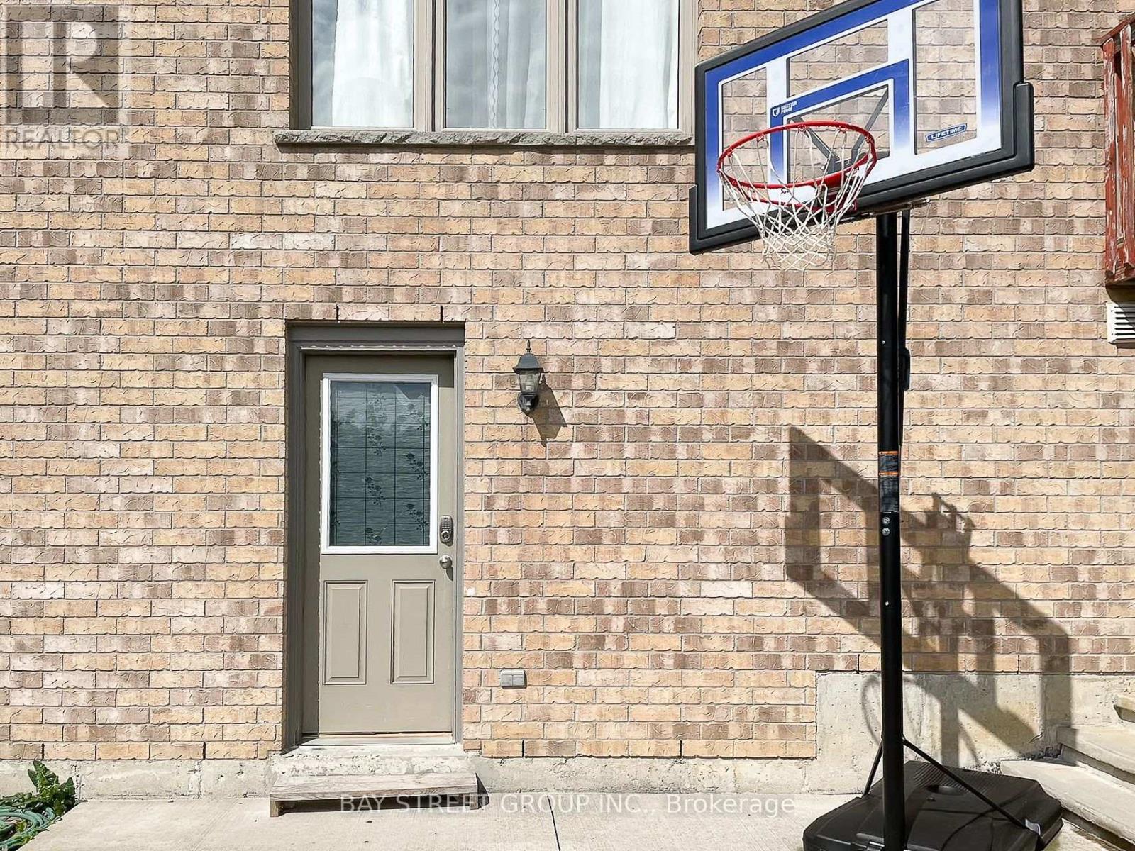 Photo 39 of 49 for 394 Berryhill Drive W