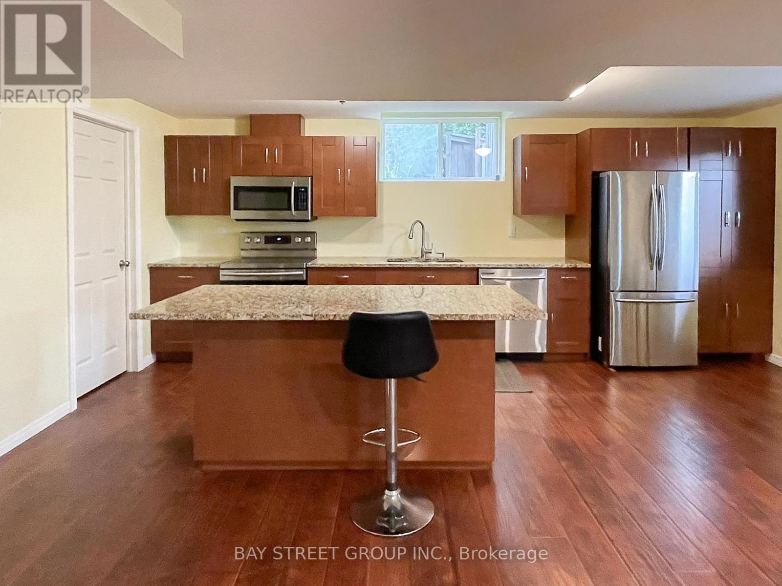 Photo 41 of 49 for 394 Berryhill Drive W