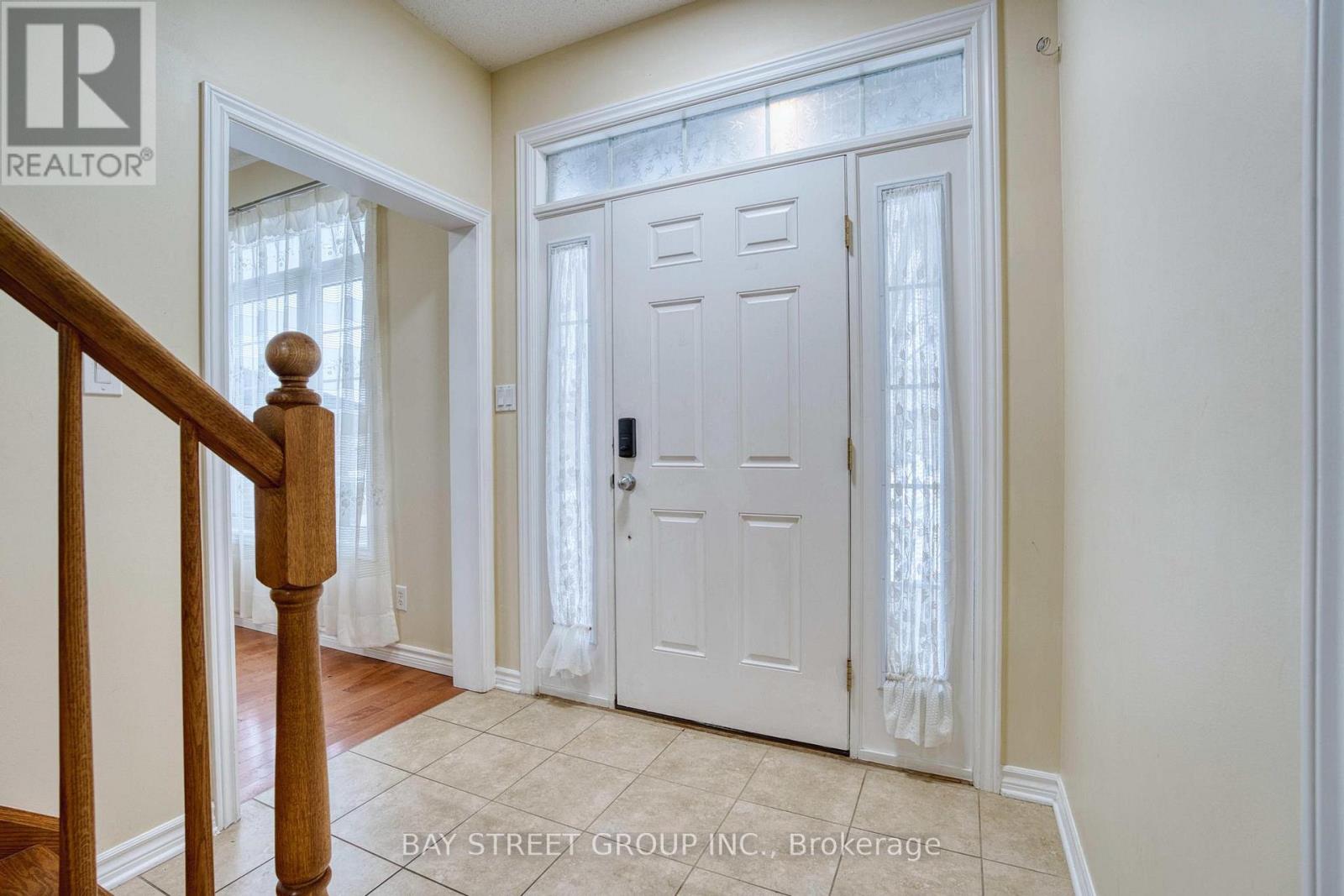 Photo 5 of 49 for 394 Berryhill Drive W