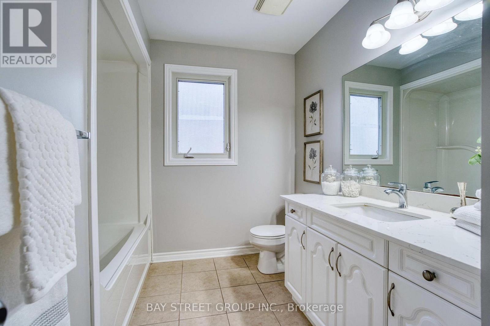 394 Berryhill Drive W, London North, Ontario  N5X 4L4 - Photo 33 - X12679292