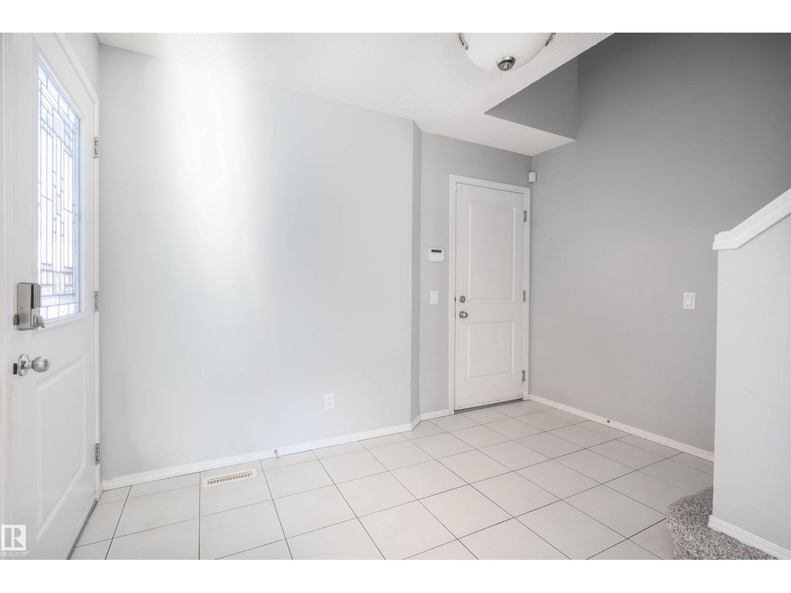 7155 Cardinal Wy Sw, Edmonton, Alberta  T6W 2Y3 - Photo 4 - E4470268