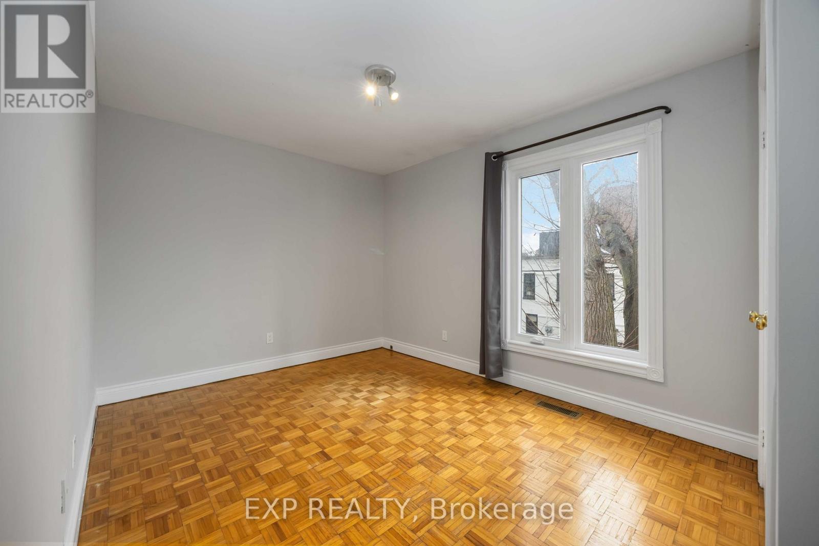 Upper - 211 Dovercourt Road, Toronto, Ontario  M6J 3C9 - Photo 25 - C12703576