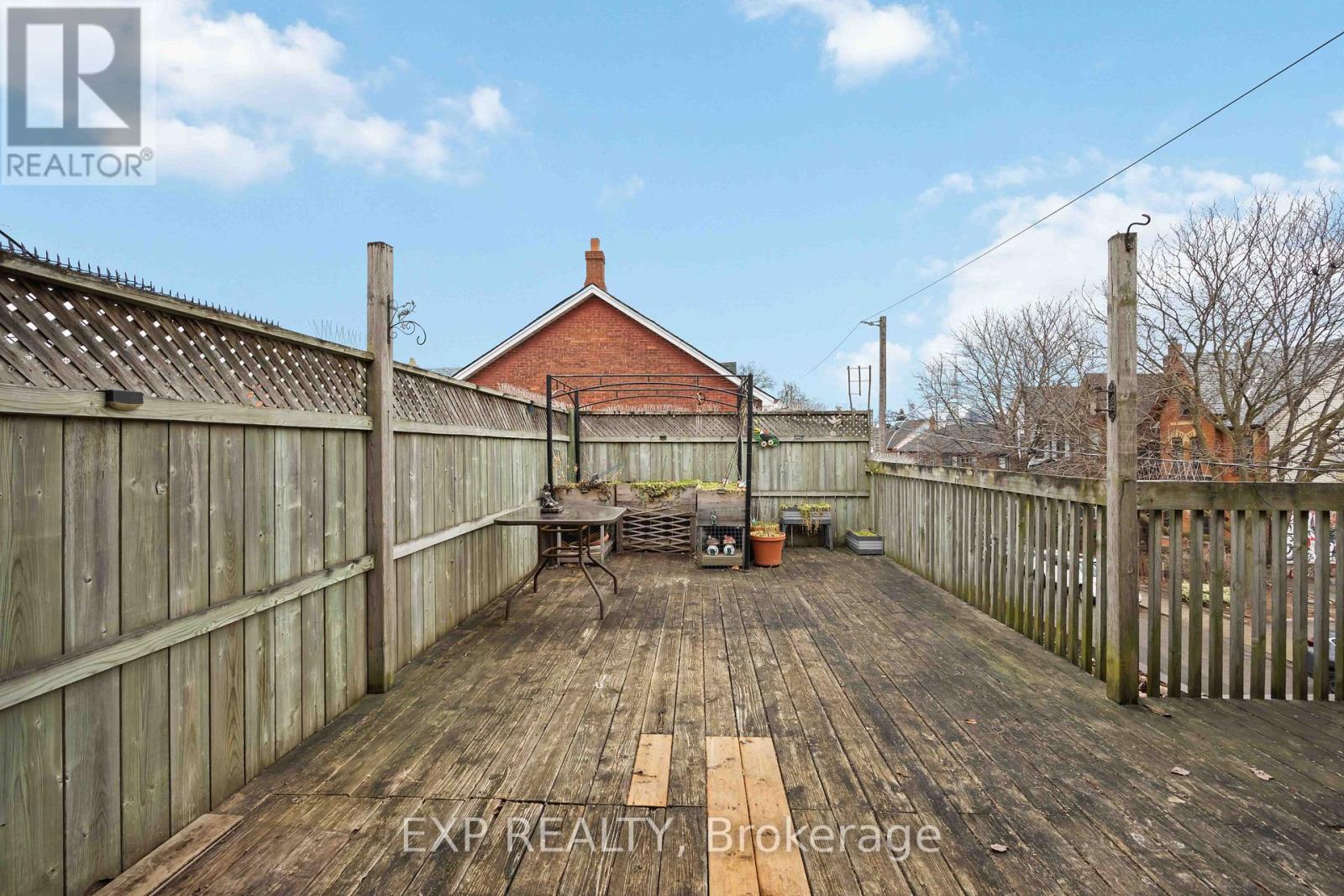 Upper - 211 Dovercourt Road, Toronto, Ontario  M6J 3C9 - Photo 27 - C12703576