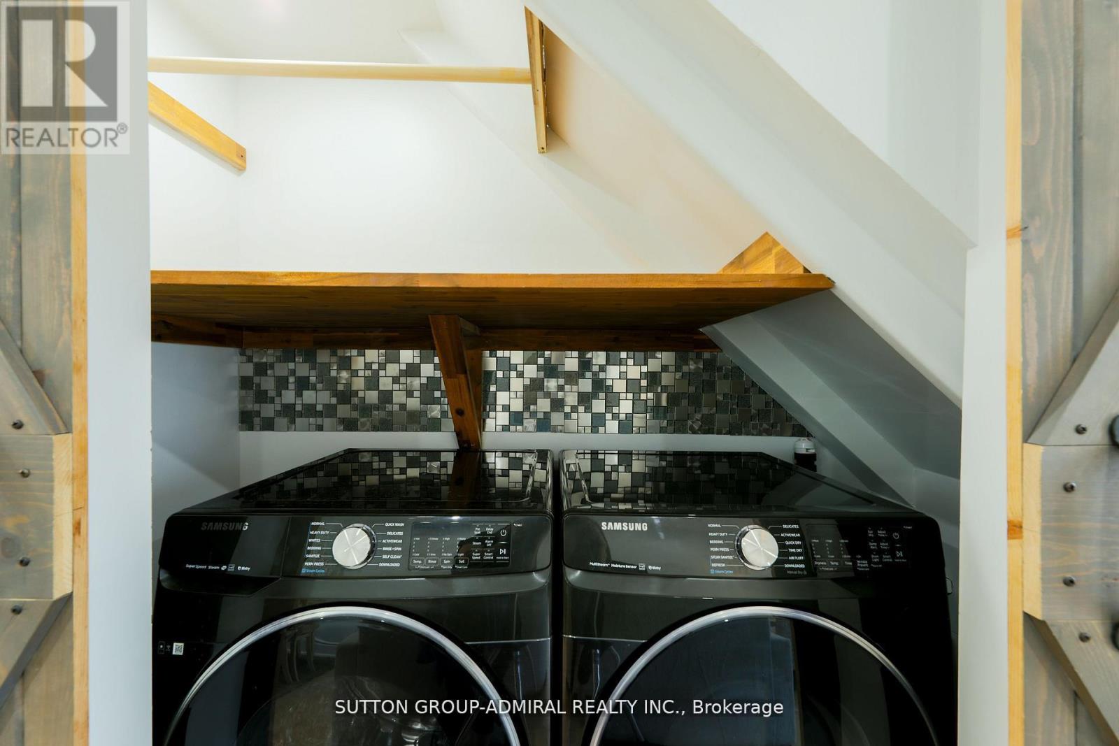 70 Carlaw Avenue, Toronto, Ontario  M4M 2R7 - Photo 17 - E12703538