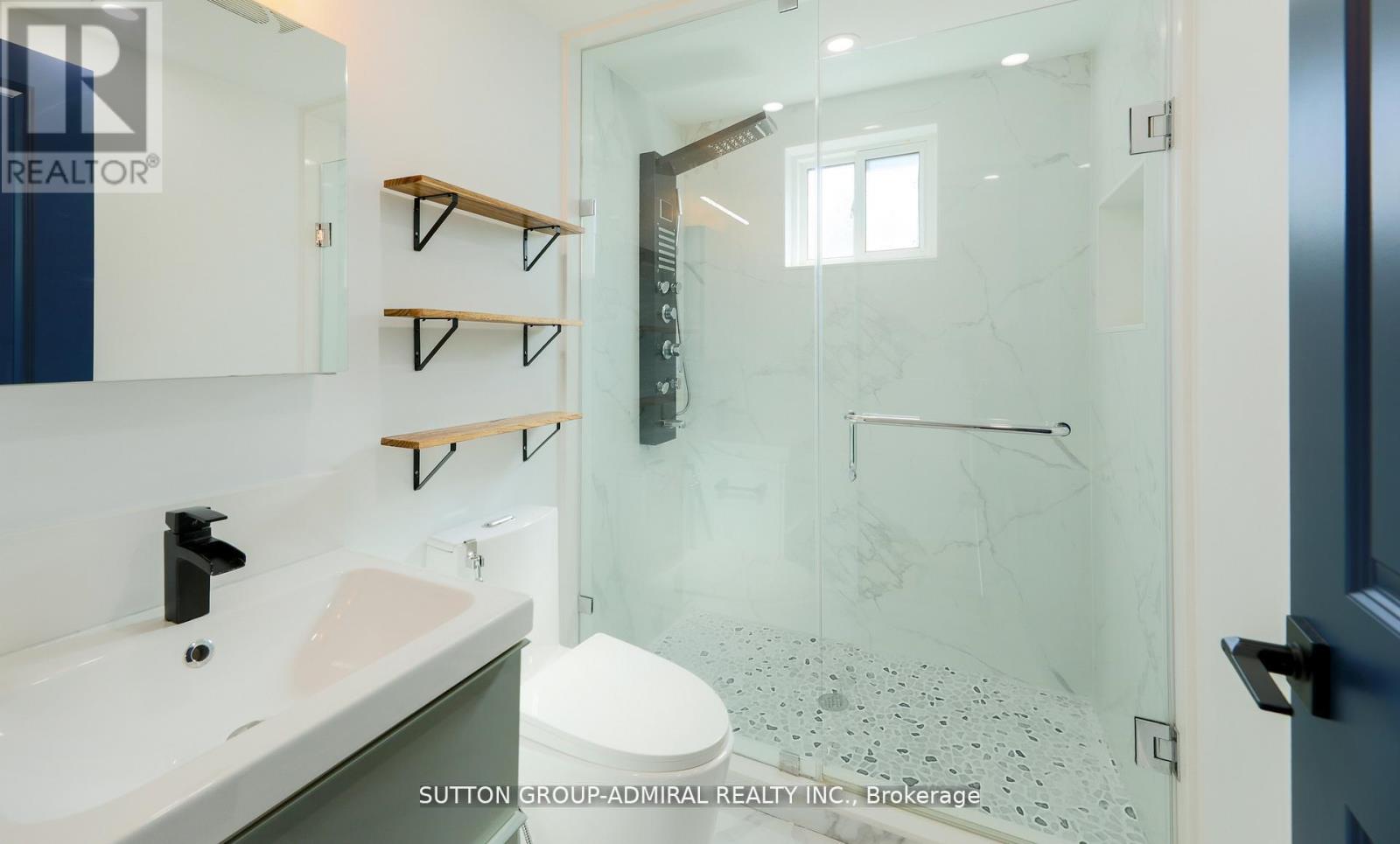 70 Carlaw Avenue, Toronto, Ontario  M4M 2R7 - Photo 23 - E12703538