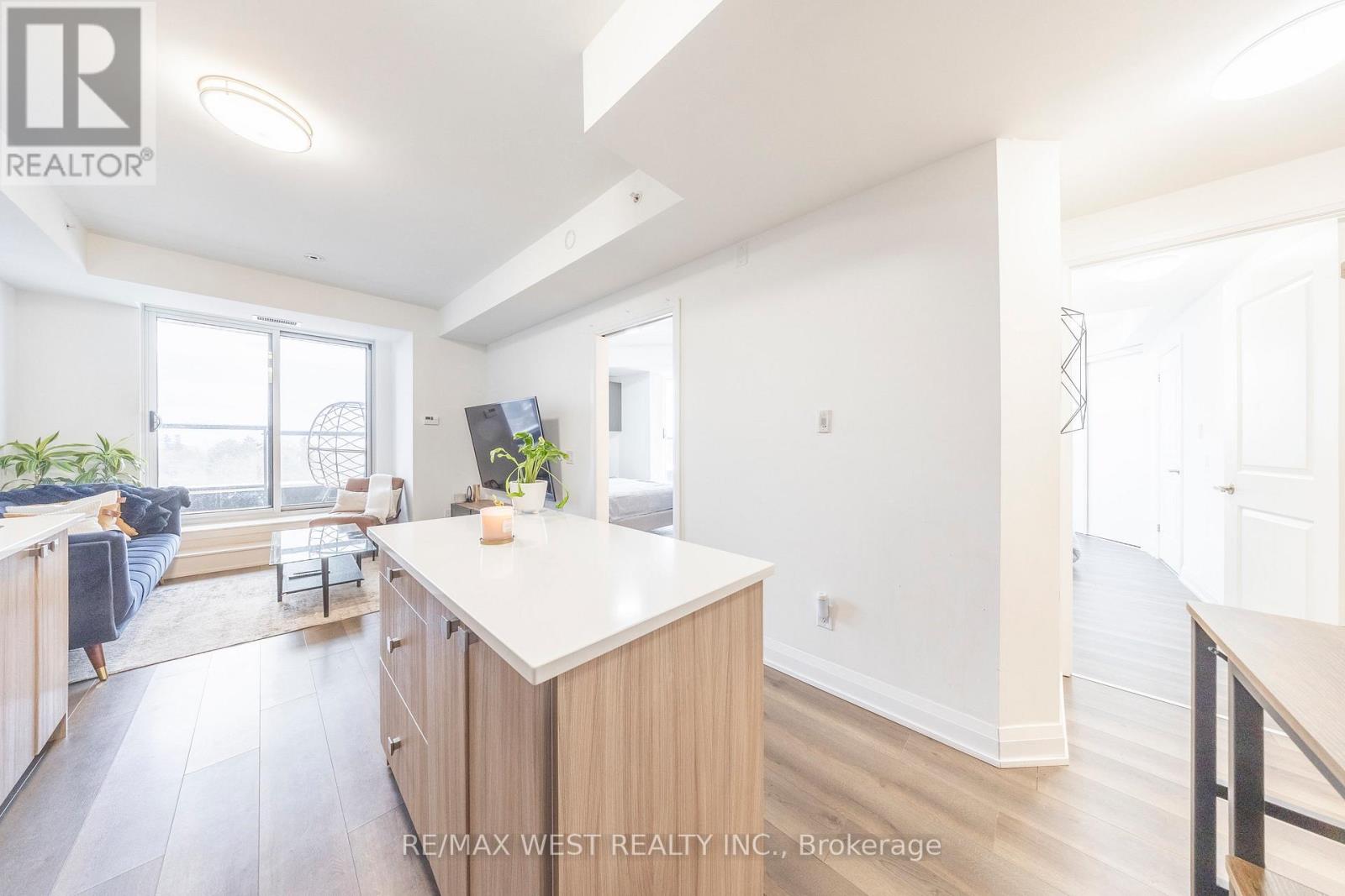 901 - 3655 Kingston Road, Toronto, Ontario  L6B 0X6 - Photo 11 - E12703612