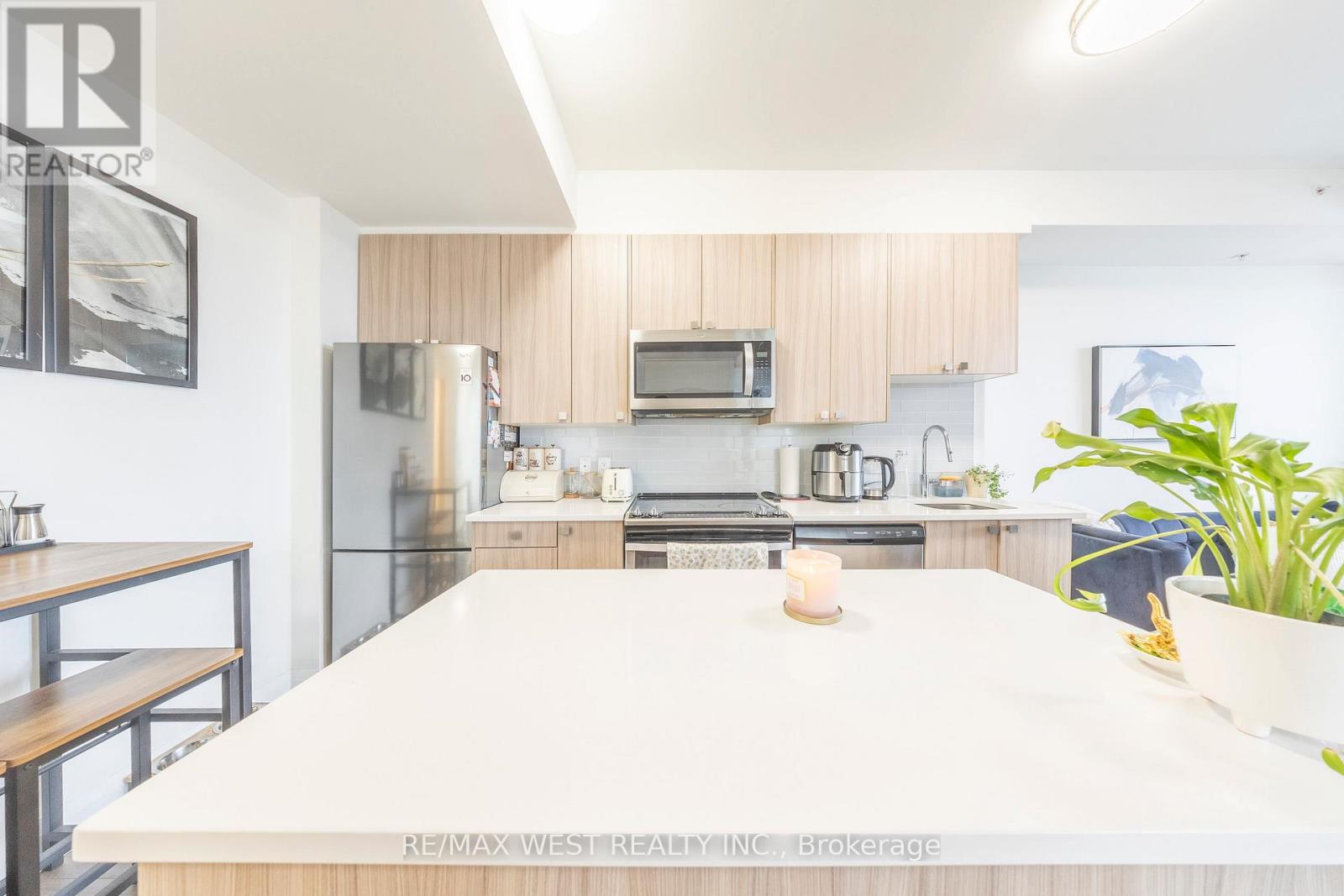 901 - 3655 Kingston Road, Toronto, Ontario  L6B 0X6 - Photo 13 - E12703612