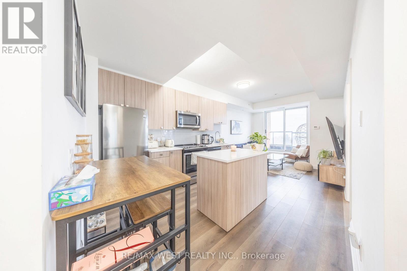 901 - 3655 Kingston Road, Toronto, Ontario  L6B 0X6 - Photo 8 - E12703612