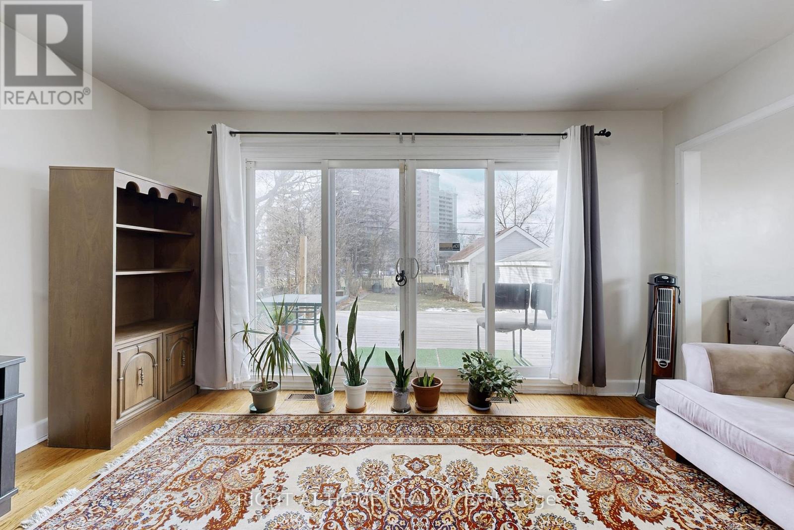 46 Glenshephard Drive, Toronto, Ontario  M1K 4N3 - Photo 12 - E12703616