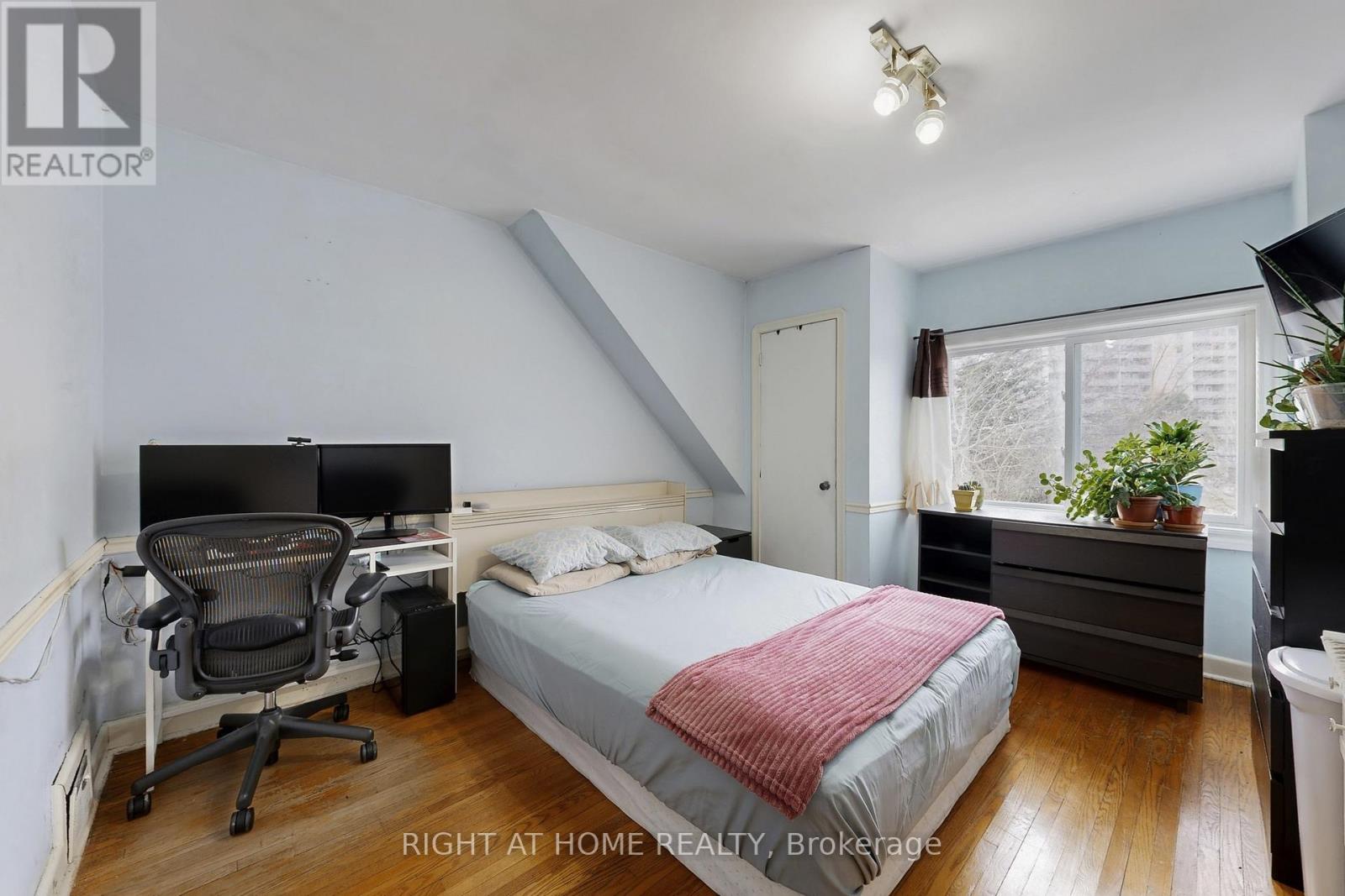 46 Glenshephard Drive, Toronto, Ontario  M1K 4N3 - Photo 25 - E12703616