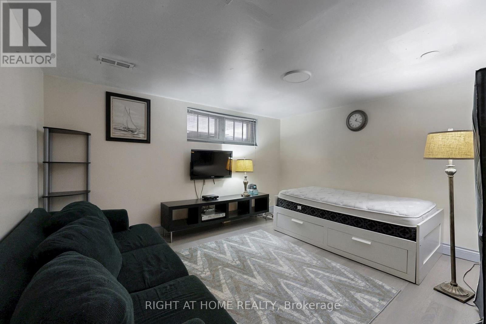 46 Glenshephard Drive, Toronto, Ontario  M1K 4N3 - Photo 32 - E12703616