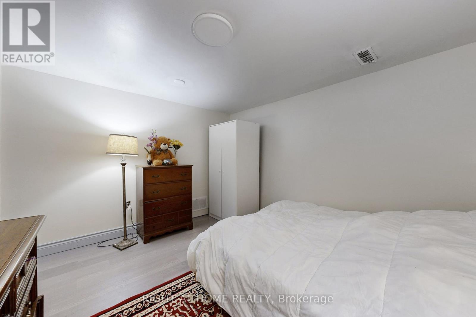 46 Glenshephard Drive, Toronto, Ontario  M1K 4N3 - Photo 35 - E12703616