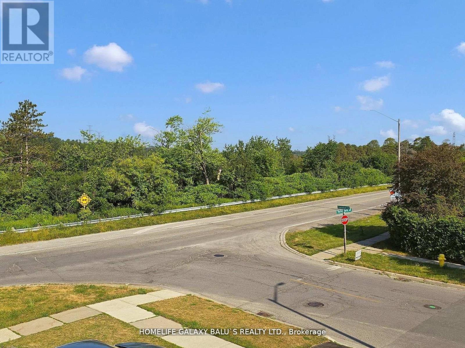 1561 GREENMOUNT STREET