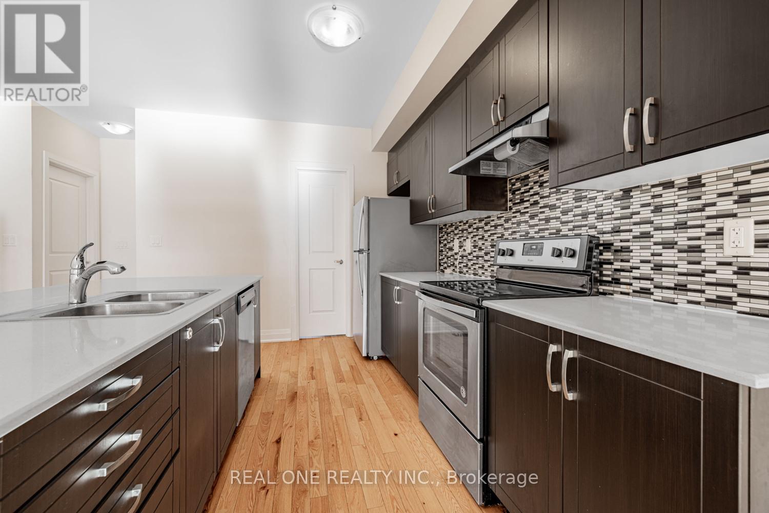 5 Gridiron Gate, Vaughan, Ontario  L4H 4W8 - Photo 11 - N12703542